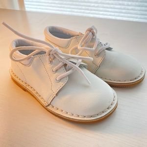 L’AMOUR Toddler finely crafted leather shoes.  Dress up shoe.   Size 6